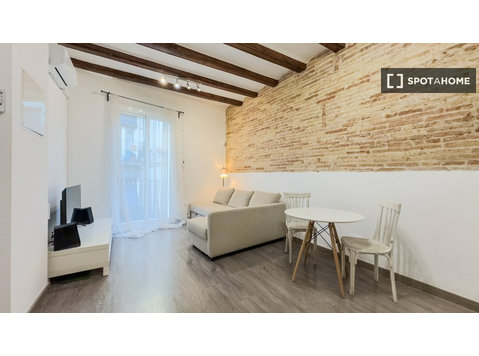 Apartamento de 1 dormitorio en alquiler en Barcelona - Pisos
