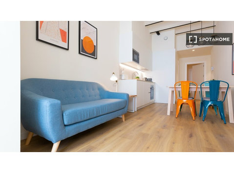 Apartamento de 1 dormitorio en alquiler en Barcelona - Pisos