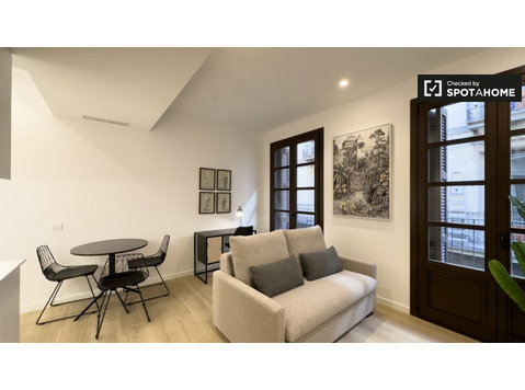 Barselona, Barselona'da kiralık 1 yatak odalı daire - Apartman Daireleri