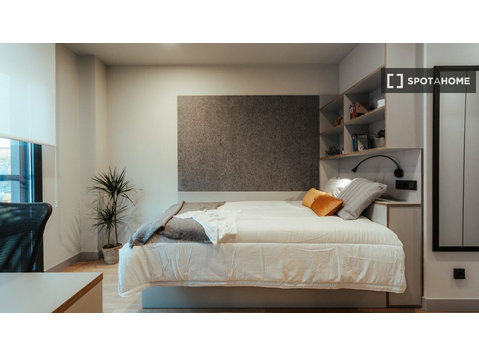 Appartamento con 1 camera da letto in affitto a El Besòs i… - Appartamenti