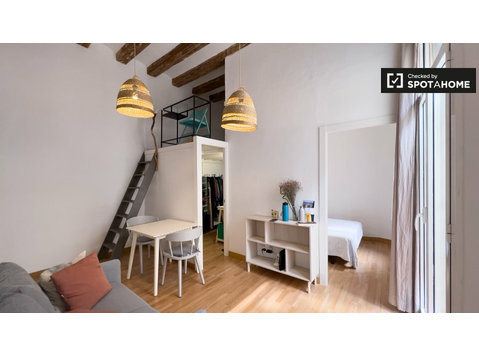 El Poble Sec, Barselona'da kiralık 1 yatak odalı daire - Apartman Daireleri
