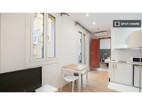 Apartamento de 1 dormitorio en alquiler en La Barceloneta - Pisos