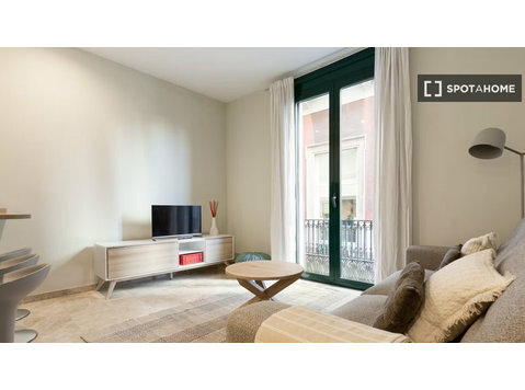 Apartament z 1 sypialnią w centrum Barcelony - Mieszkanie