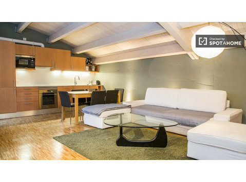 2 Bedroom Apartment in Residential Area - Barcelona - Apartamente