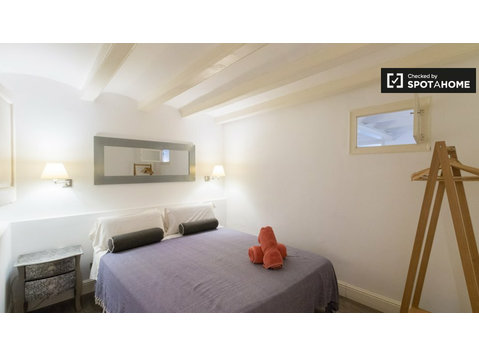 Barcelona kiralık 2 yatak odalı daire - Apartman Daireleri