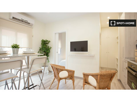 2-pokojowe mieszkanie do wynajęcia w Barceloneta, Barcelona - Mieszkanie