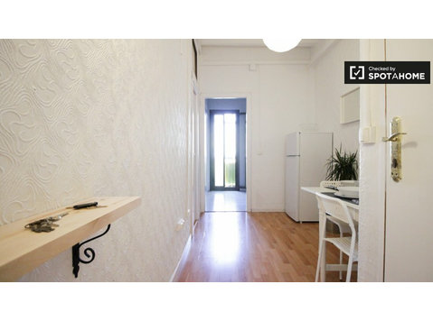 2-pokojowe mieszkanie do wynajęcia w Eixample Esquerra - Mieszkanie