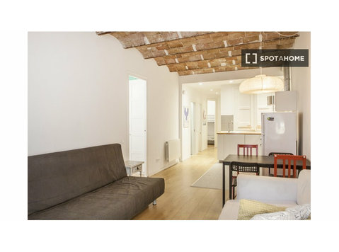 El Poble-Sec, Barselona'da kiralık 2 yatak odalı daire - Apartman Daireleri
