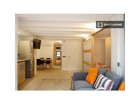 2-bedroom apartment for rent in El Poble Sec, Barcelona - Lakások