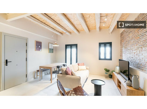 Barselona El Poblenou'da kiralık 2 yatak odalı daire. - Apartman Daireleri