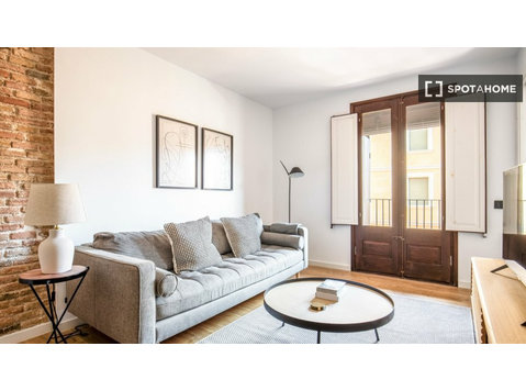 Apartamento de 2 dormitorios en alquiler en El Raval,… - Pisos