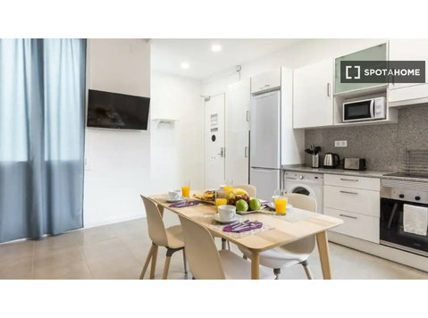 Appartement de 2 chambres à louer à L'Eixample, Barcelone - Appartements