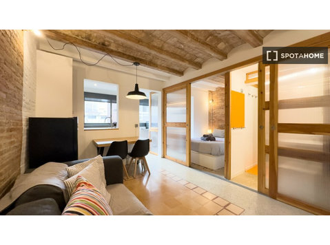 Appartement de 2 chambres à louer à el Poble Sec, Barcelone - Appartements