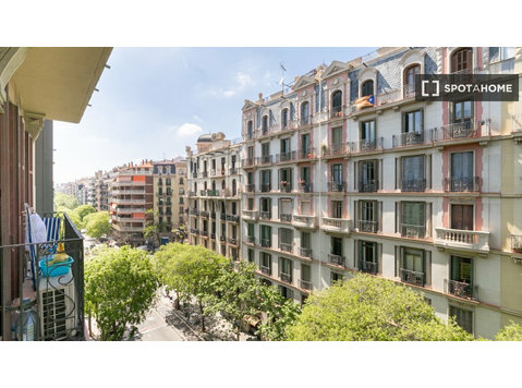 Apartamento de 2 quartos em El Fort Pienc, Barcelona. - Apartamentos