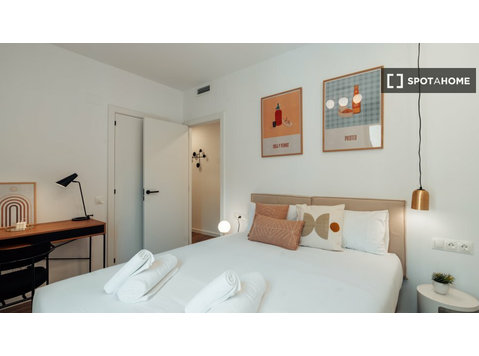 2-pokojowe mieszkanie do wynajęcia w El Raval, Barcelona - Mieszkanie