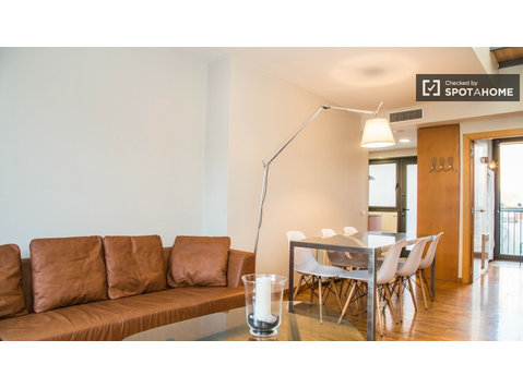 3 Appartement Chambre avec Balcon dans la zone Gràcia de… - Appartements