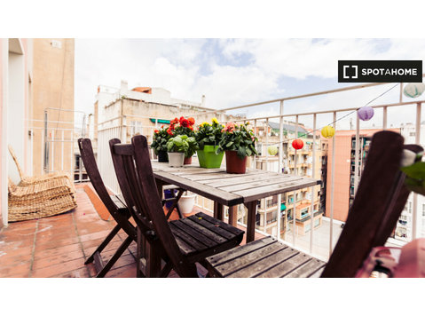 3-bedroom apartment for rent in Arc de Triomf, Barcelona - Apartments