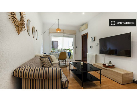 3-bedroom apartment for rent in Barcelona - Apartamente