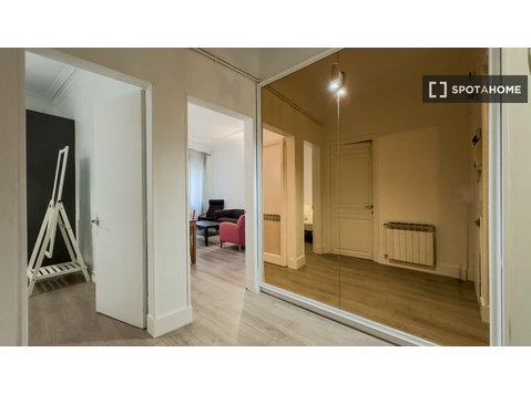 3-pokojowe mieszkanie do wynajęcia w Ciutat Vella, Barcelona - Mieszkanie