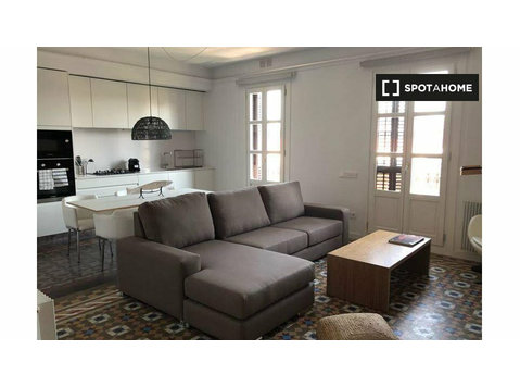 3-bedroom apartment for rent in El Raval, Barcelona - Lakások