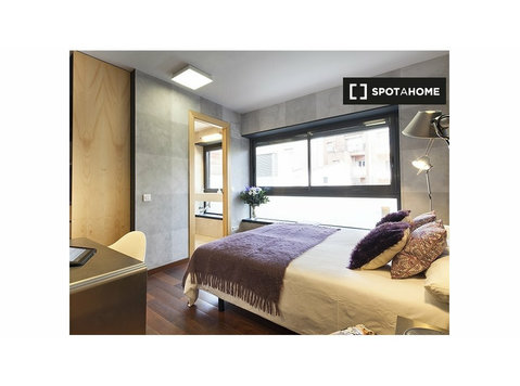 3-pokojowe mieszkanie do wynajęcia w Gràcia, Barcelona - Mieszkanie
