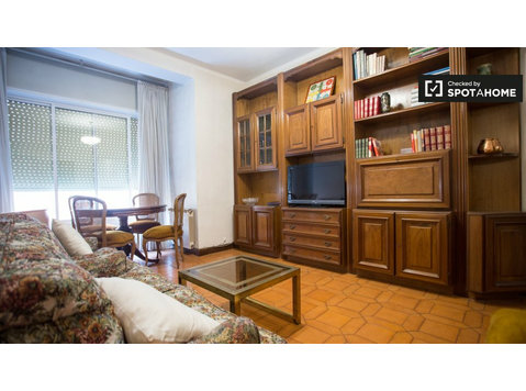 Horta Guinardo'dur Barcelona kiralık 3 yatak odalı daire - Apartman Daireleri