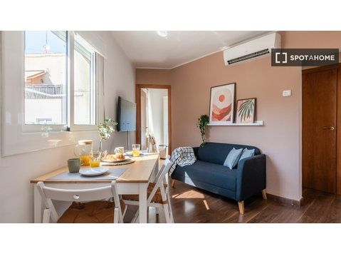 3-Zimmer-Wohnung zur Miete in La Torrassa, Barcelona. - Wohnungen