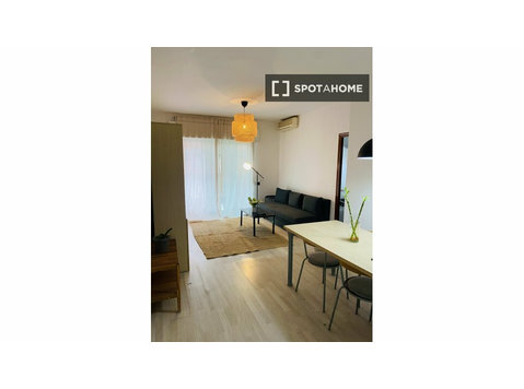 Apartamento de 3 dormitorios en alquiler en Sants, Barcelona - Pisos