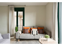 3 bedroom apartment in the center of Barcelona - 	
Lägenheter