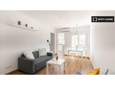 Apartamento de 4 quartos em L'Hospitalet de Llobregat - Apartamentos