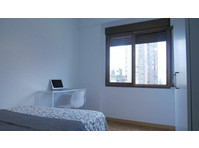 Amplia habitación doble en Ronda de Sant Pere - 公寓