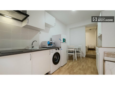 Appartamento con 1 camera da letto in affitto a La Bordeta,… - Appartamenti