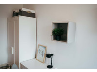 CORON ROOM: SMART TV - Wohnungen