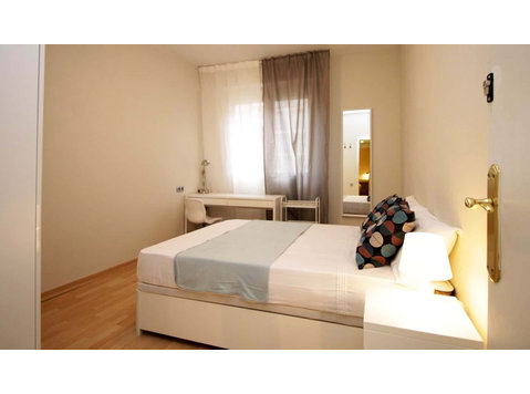 Carrer de Caballero - CAB-HAB3 - Апартмани/Станови