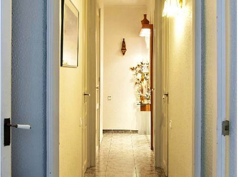 Carrer de Sardenya - Apartments