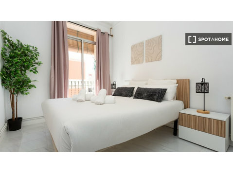 Apartamento con encanto y amueblado en Gracia - Pisos