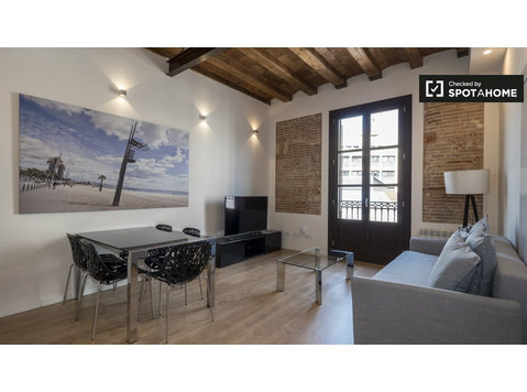 Chic appartement de 2 chambres à louer à El Raval, Barcelone - Appartements