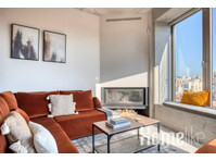 Clean 1br apartment w/ private terrace in Poble Sec - 아파트