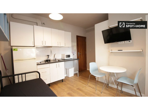 Compact studio apartment for rent in Sant Andreu, Barcelona - Apartments