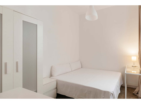 HABITACION EN CALLE DIAGONAL (D6H05) - Apartments