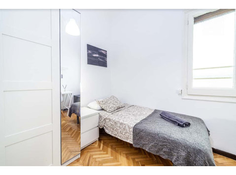 Habitación individual en Bruc (BRH05) - Appartements