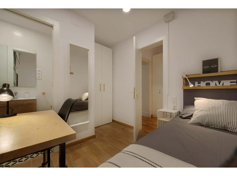 Habitación individual estándar con baño (BLM335_04.01_H04) - Apartmani