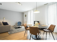 Incredible 2 bedroom apartment in Balmes - 	
Lägenheter