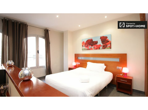 Lovely studio apartment for rent in El Raval, Barcelona - Apartments
