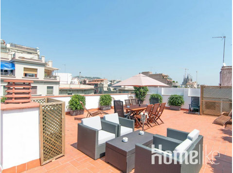 Luxurious and modern three bedroom apartment close to Paseo… - Lejligheder