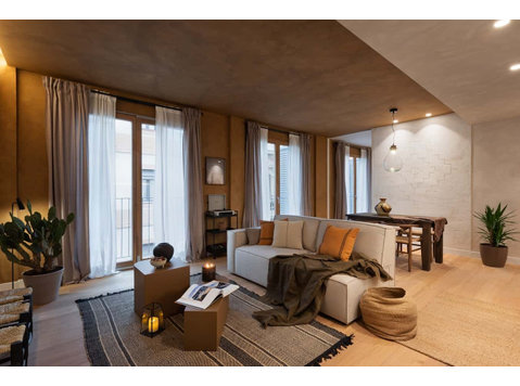 Merzouga - 1 bedroom, a pool and terrace in Gràcia - Asunnot