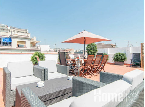 Modern and comfortable one ebdroom apartment close to Paseo… - Asunnot