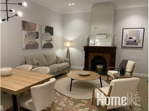 Newly renovated 2 bedroom/2 bathroom in the heart of… - Apartamente