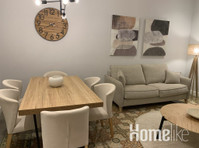 Newly renovated 2 bedroom/2 bathroom in the heart of… - דירות
