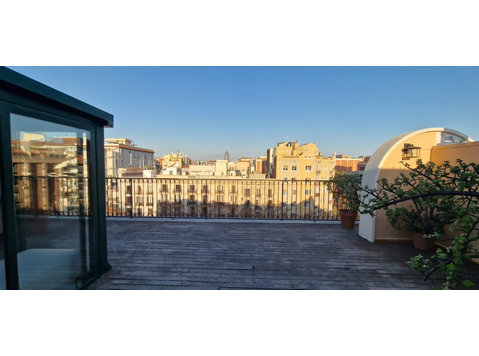 Passeig de Sant Joan, Barcelona - Apartments